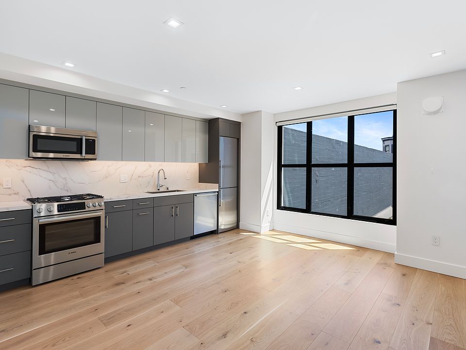 1st image of 1863 Mission St #307