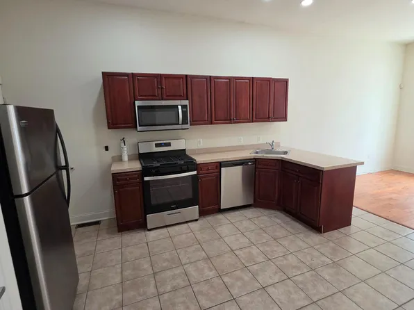 1951 N Gratz St, Philadelphia, PA 19121