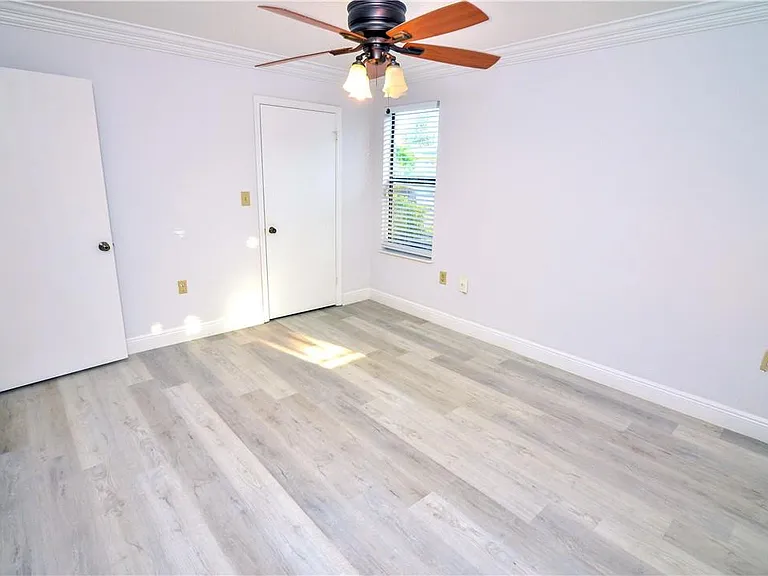 2313 N Congress Ave #12 — Photo 15