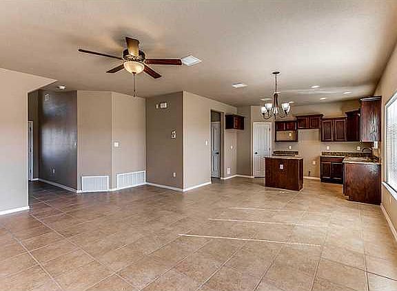 4th image of 6016 Ginger Park St