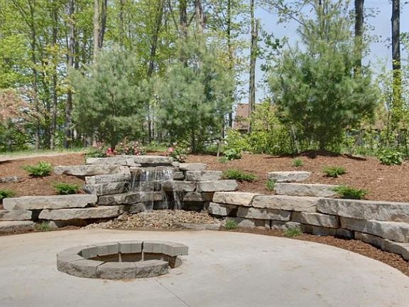 2nd image of 8081 Lionel Dr