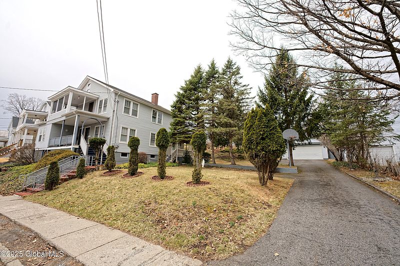 3rd image of 38 Desson Avenue