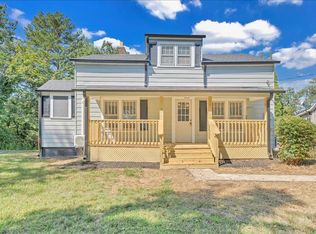 1044 Brookdale St, Martinsville, VA 24112