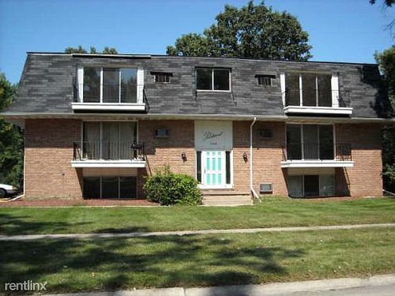 3rd image of 3801 Bauer Dr
