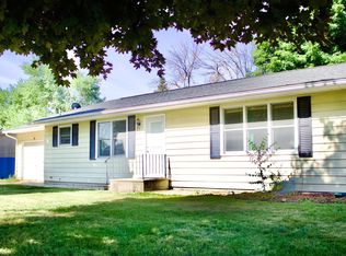 513 West St, Plainfield, IA 50666