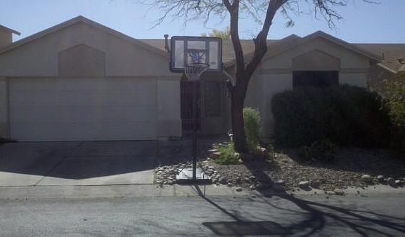 3rd image of 8546 N Winchester Creek Dr