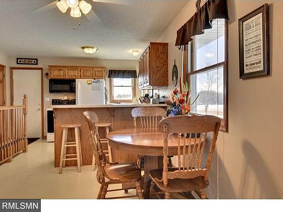 3rd image of 25500 Highview Ave