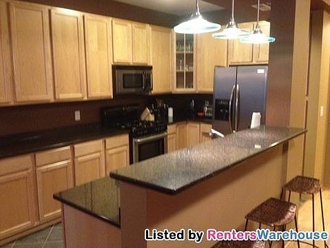 3rd image of 825 Berry St APT 113