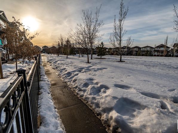 102 Sugar Maple Ln, Leduc, AB T9E 0W4