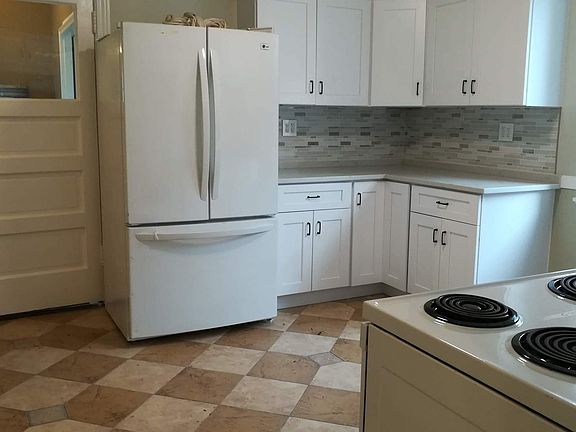 5th image of 639 N Saint Louis Ave Fl 1