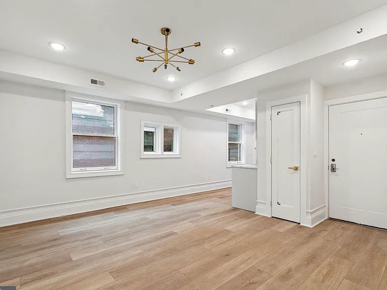 1822 Chestnut St #3B — Photo 3