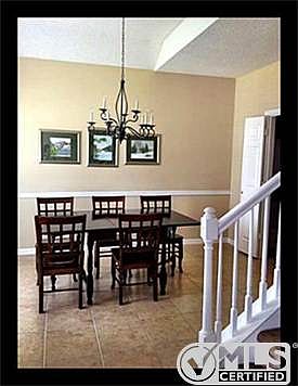 5th image of 1721 Circle Creek Dr