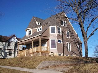 205 E Lewis St, Calmar, IA 52132
