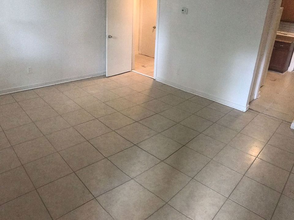 2nd image of 630 Luna Ct