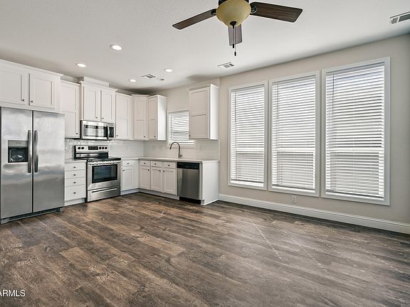 5th image of 1375 W On The Greens Boulevard