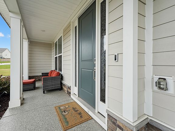 2nd image of 200 Cloud Berry Ln
