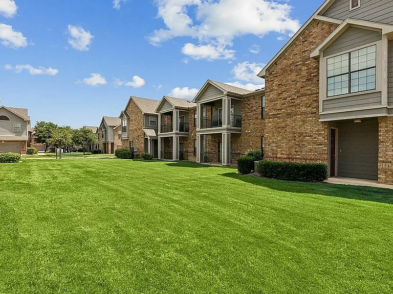 Enclave on Golden Triangle Apartments