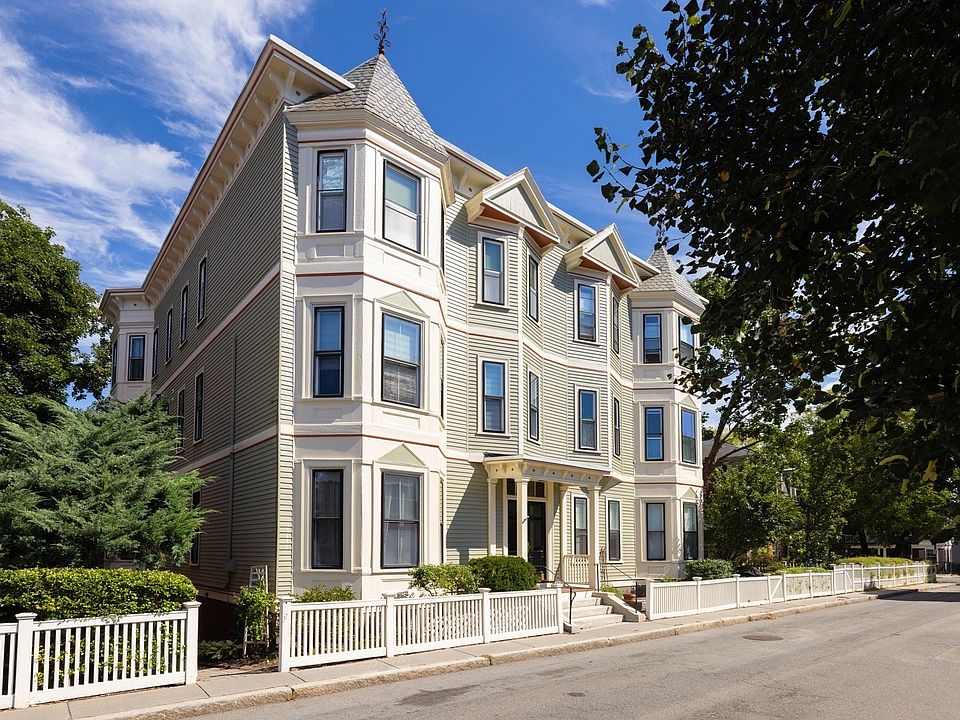 1st image of 38 Linden St APT 4