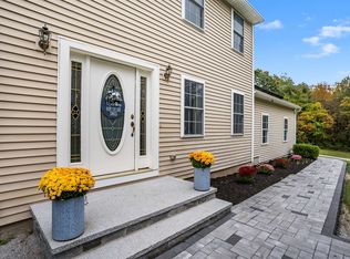 118 Harriman Hill Rd, Raymond, NH 03077