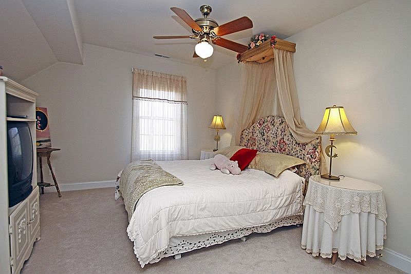 2nd image of 104 Governor Trumbull Way