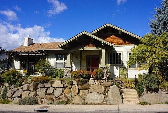 1st image of 814 Mountain Meadows Dr