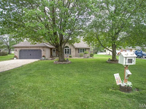 23253 Greenapple Ln, Jerseyville, IL 62052