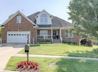 820 Abingdon Cir, Shelbyville, KY 40065
