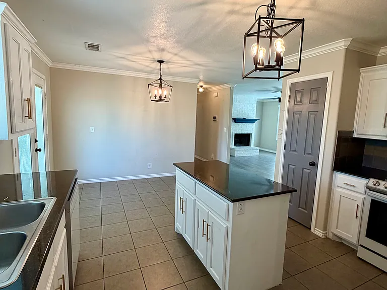 1011 Santa Fe Trl — Photo 16