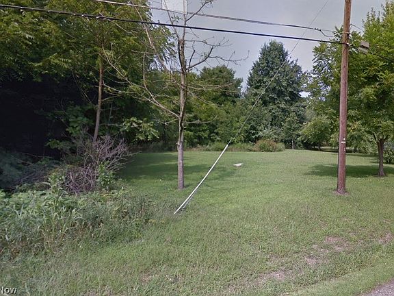 4th image of Cliftmont Ave NE