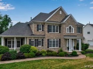 9172 Curry Ln, Clarence Center, NY 14032