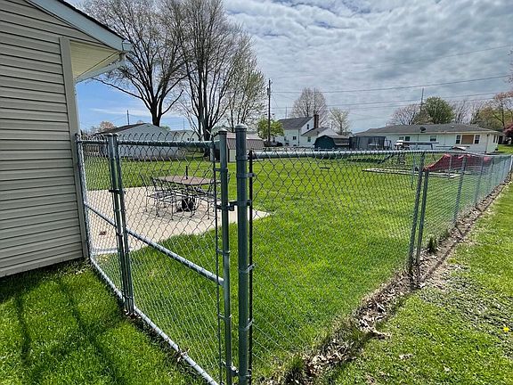3rd image of 199 Swainford Dr