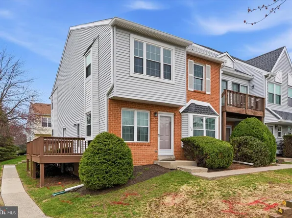 518 Crystal Ln #28A, Norristown, PA 19403