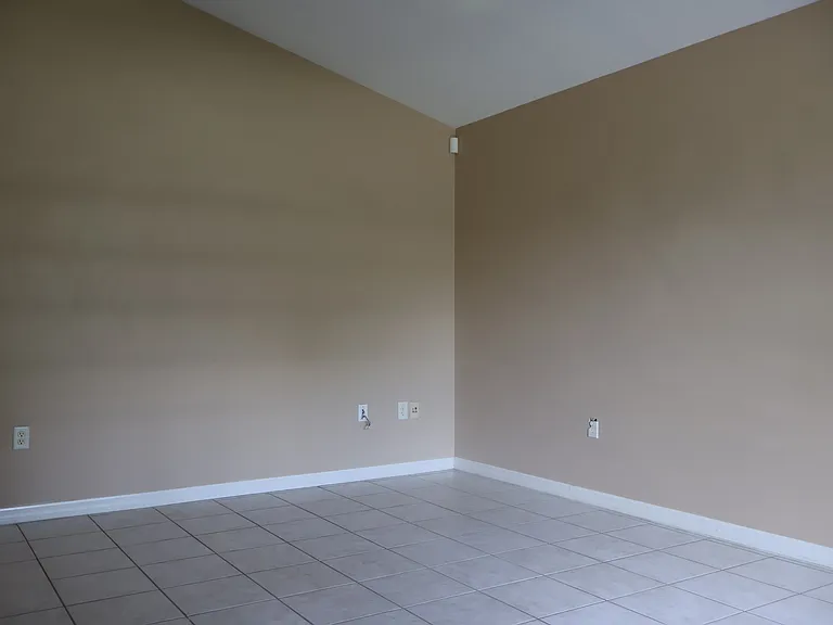3311 W Marcum St — Photo 5