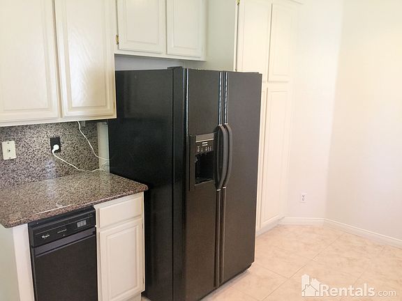 5th image of 38526 Glen Abbey Ln
