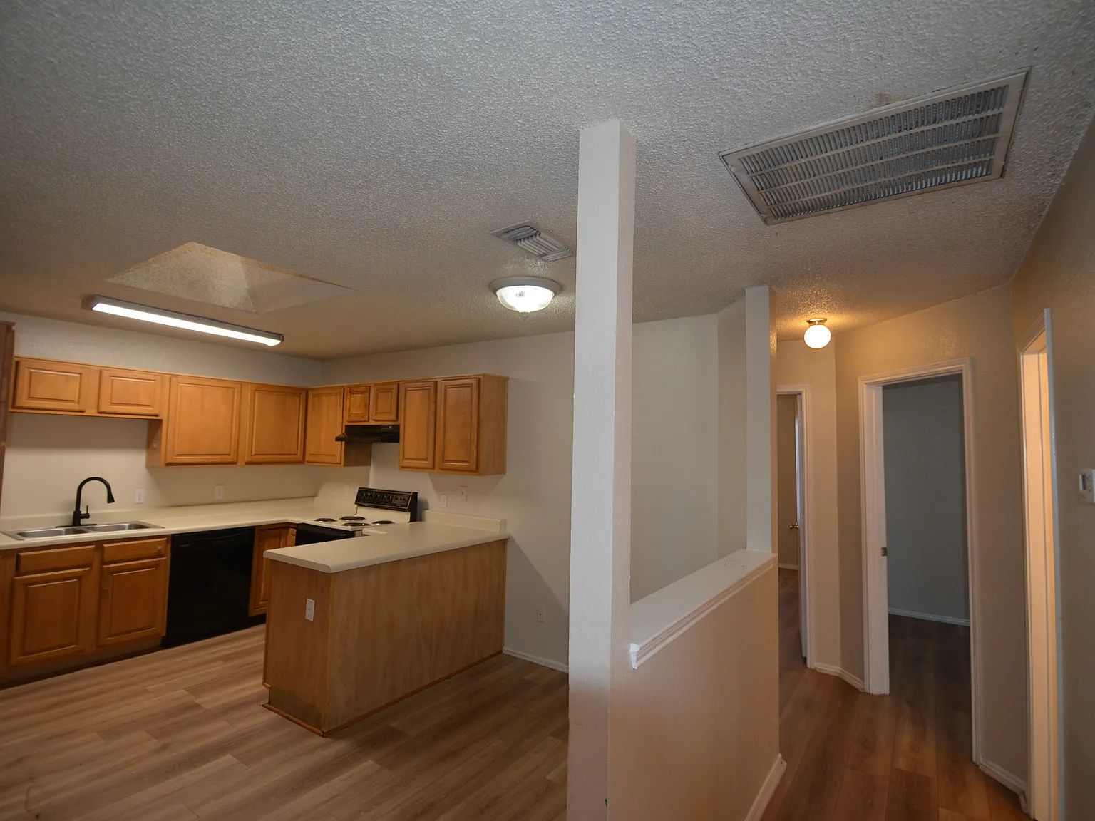 3 bed, 1562 sqft, $1,795 — Photo 3