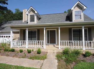 602 Iroquois Rd, Enterprise, AL 36330