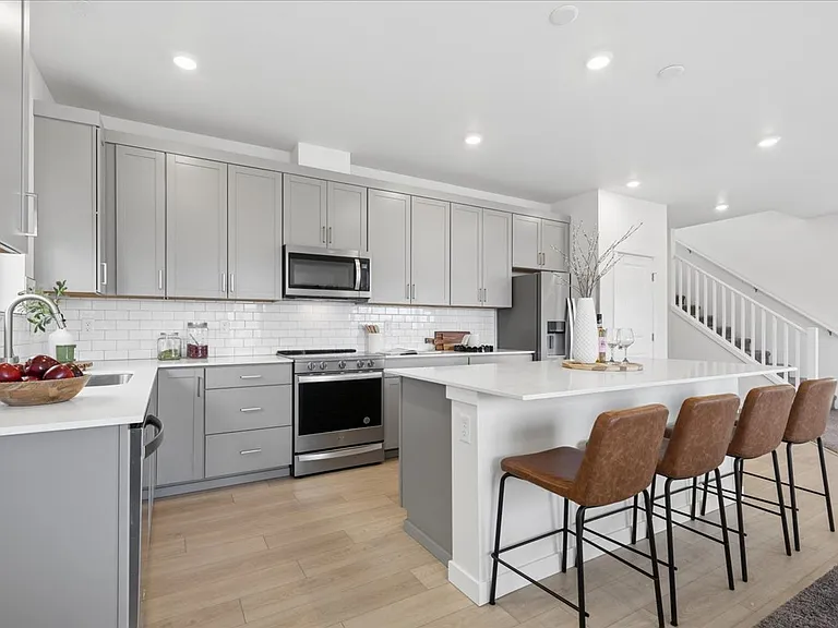 4840 88th Dr NE — Photo 11