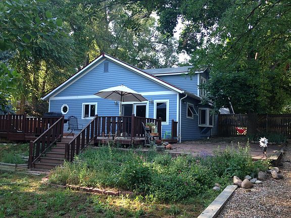Big deck and patio 
