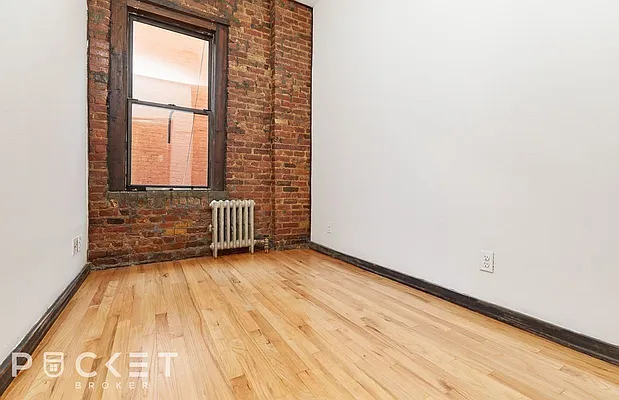 Rented by PocketBroker Inc | media 9