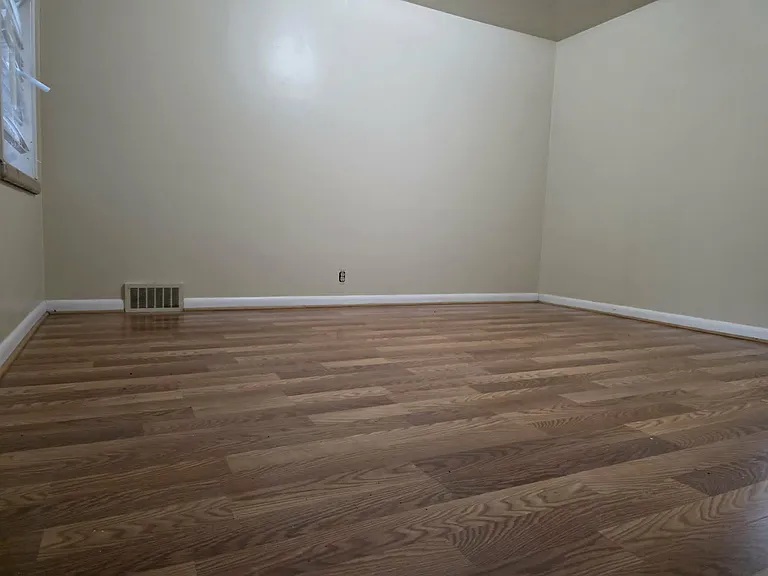 1527 S Snoqualmie St — Photo 5