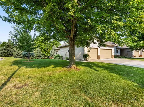 5611 Shadow Wood Pl, Sioux Falls, SD 57108