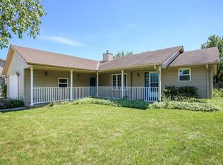 8817 Camelot Trce, Sturtevant, WI 53177