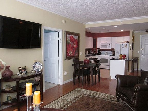 3rd image of 300 Mamaroneck Ave APT 727