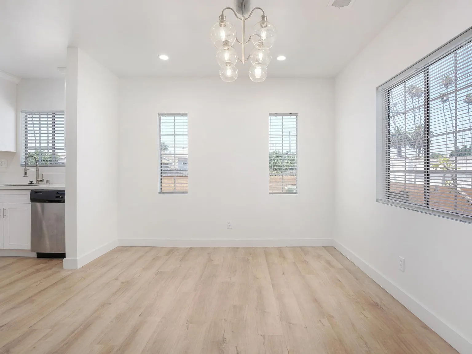 5123 Cimarron St — Photo 3