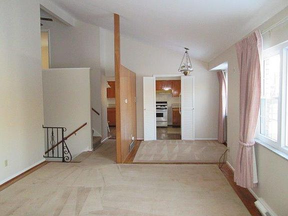 4th image of 145 Junedale Dr