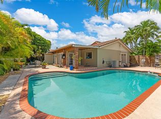 13706 SW 14th St, Miami, FL 33184