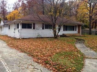 8784 Spring Valley Dr, Mentor, OH