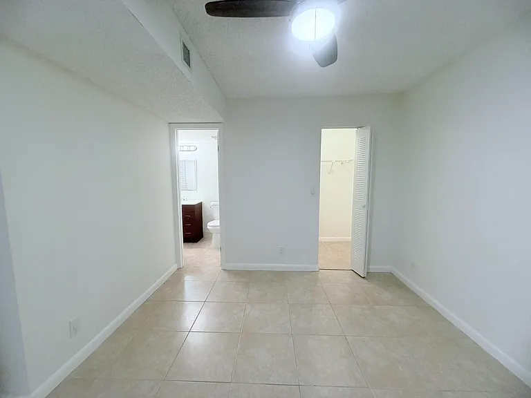 9955 Westview Dr #218 — Photo 10