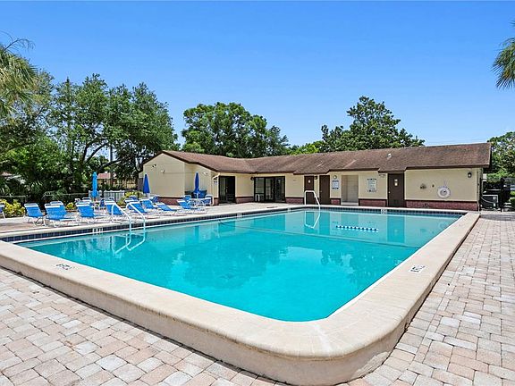 4th image of 501 E Bay Dr APT 104