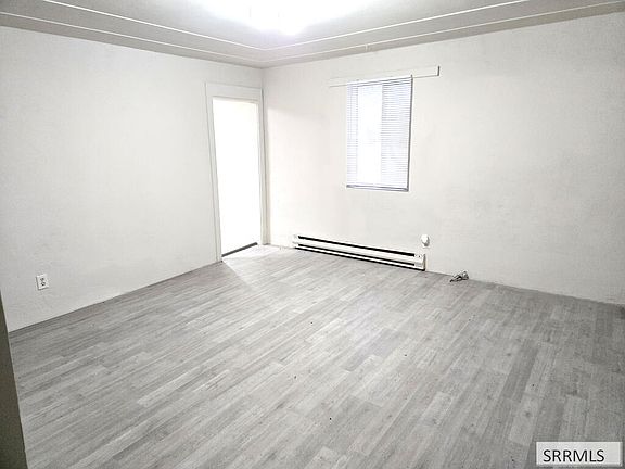 5th image of 330 2nd Ave N